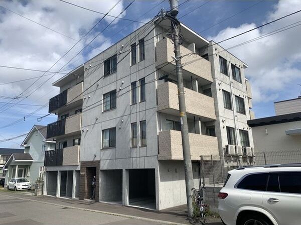 アルトローマ平岸の外観画像