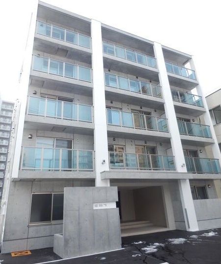 EM7の外観画像