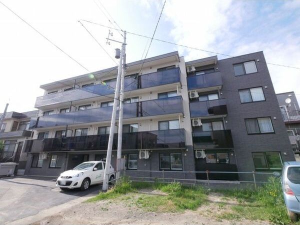 RJ ASABUの外観画像