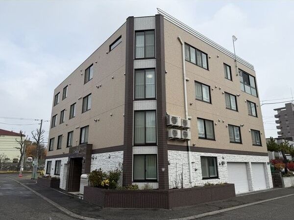 シャルールの外観画像