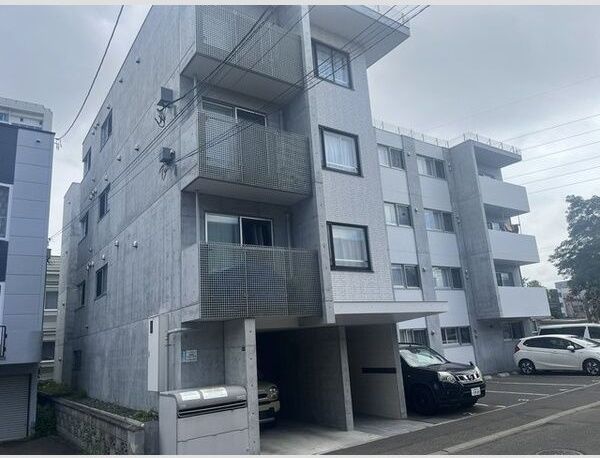 トロワエール南郷の外観画像