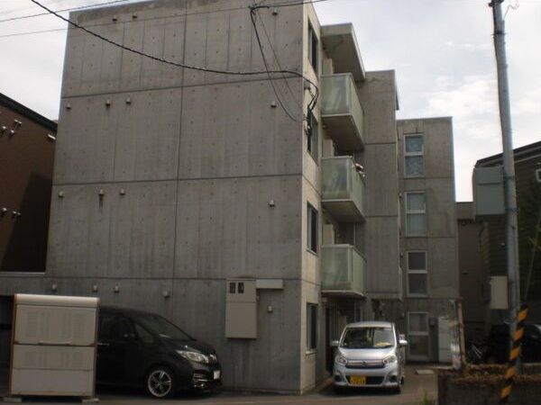 ルヌアージュ東区役所前の外観画像