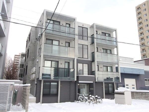 Grandeeイースト札幌(グランディーイースト札幌)の外観画像