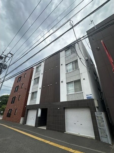 ライフジュエル学園前の外観画像