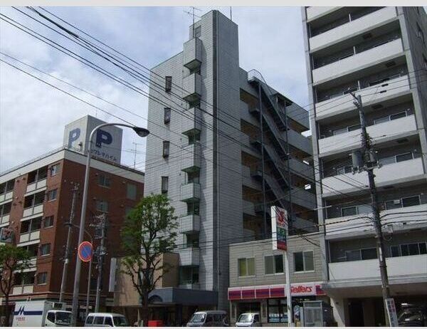 クィーン南5条の外観画像