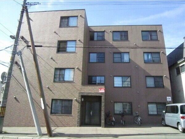 グランドサクセス澄川の外観画像