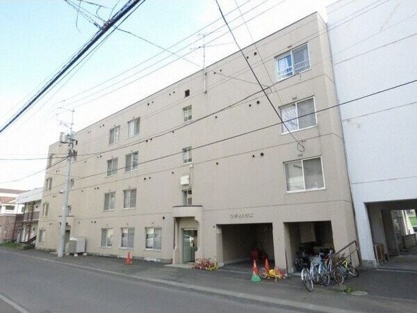 LEE SPACE東札幌2条の外観画像