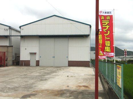 花田町加納原田倉庫Aの外観画像