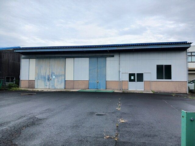 川花町1丁目貸し倉庫の外観画像