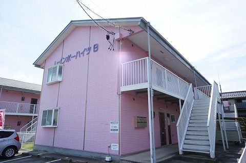 レインボーハイツB棟の外観画像