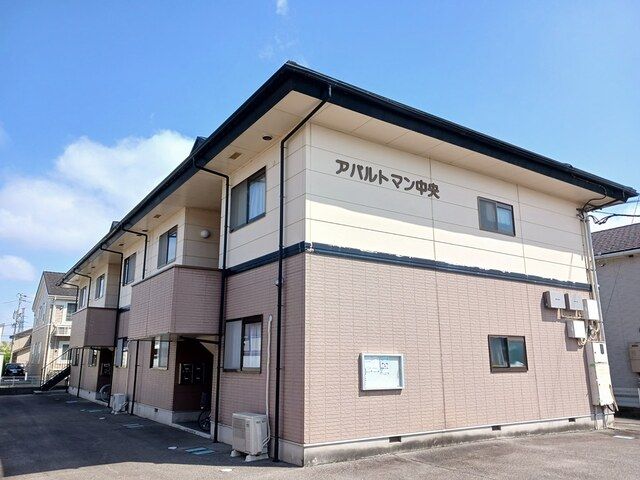 アパルトマン中央の外観画像