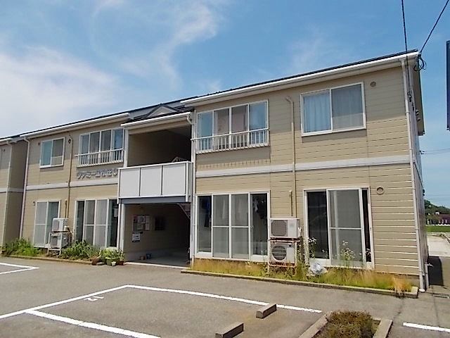 ファミーユ松任Cの外観画像