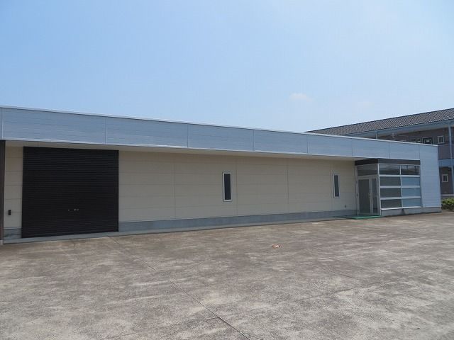 藤岡市森倉庫付き事務所の外観画像