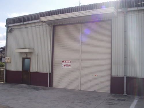 押入工場の外観画像