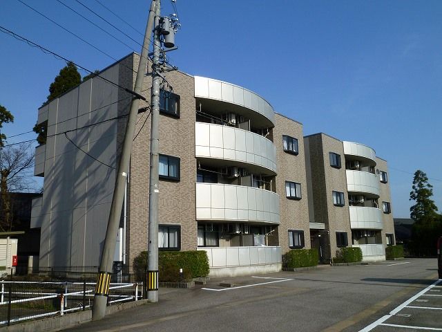 シャトーエテルネの外観画像