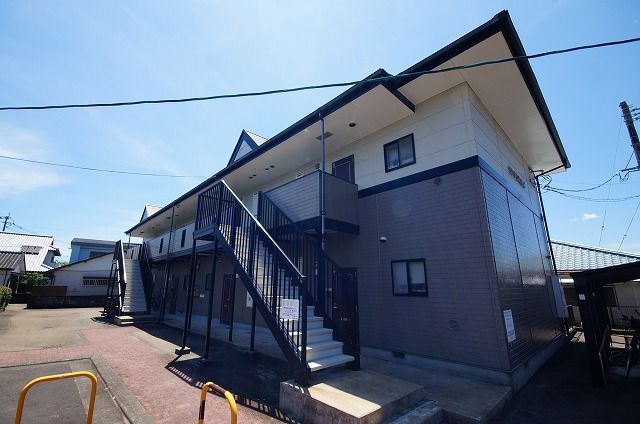 サンテラス窪 Cの外観画像