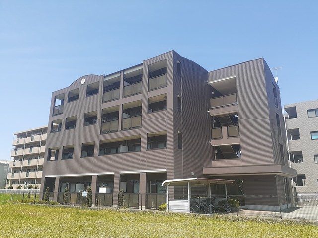 ライジングパレスの外観画像