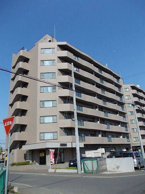 ツイン パレス ウエストの外観画像