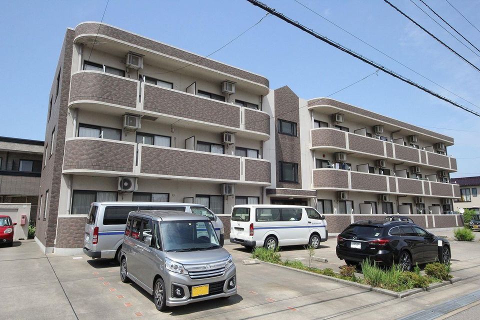 ヴィラージュアヴェニールの外観画像