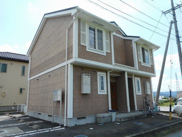 アピス&キエンの外観画像