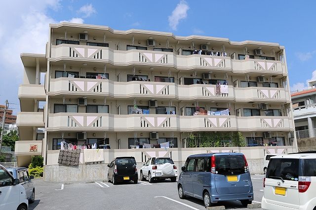 ライカムプレイスの外観画像