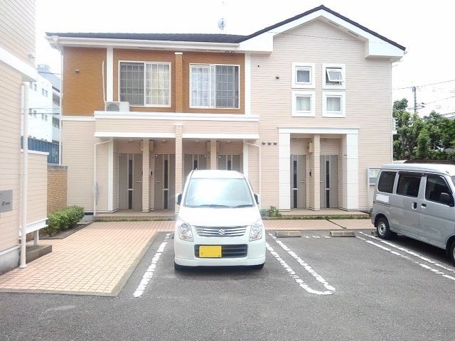 VILLAGE RIVER Aの外観画像