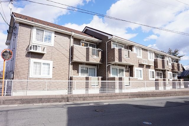 サン・イーストAの外観画像