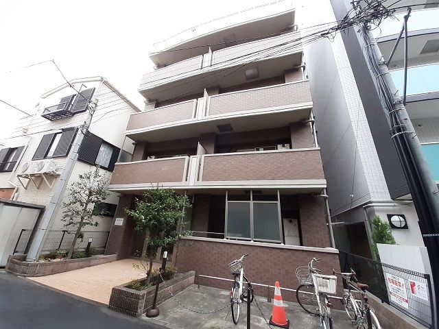 ラ・ドラードの外観画像