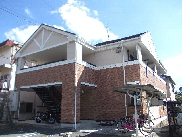 鈴蘭ハイツの外観画像