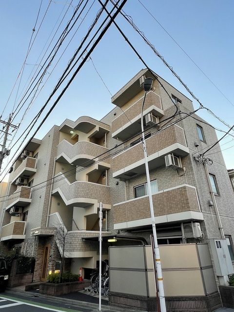 アンジュ ポアンドールの外観画像