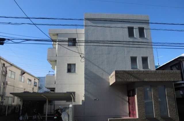 アルバの外観画像