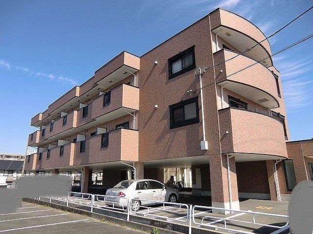 マーベラスの外観画像
