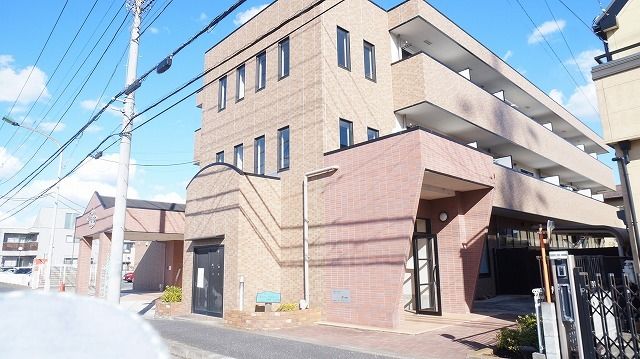 サンプラザの外観画像