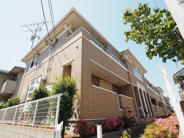 ガーデンパレス三咲の外観画像
