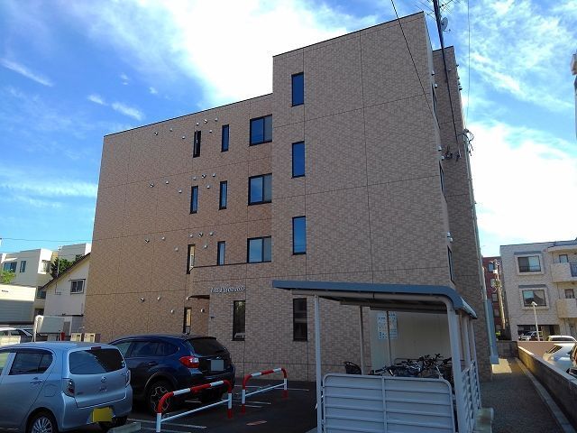 ラパーチェ山鼻の外観画像