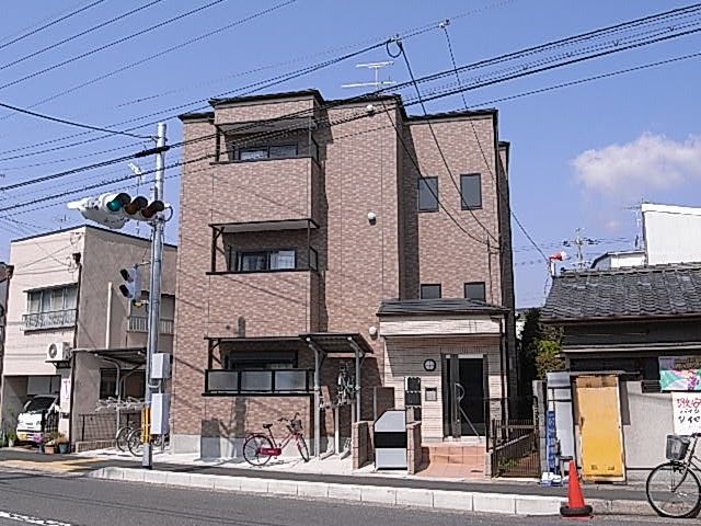 Emeraude高野の外観画像