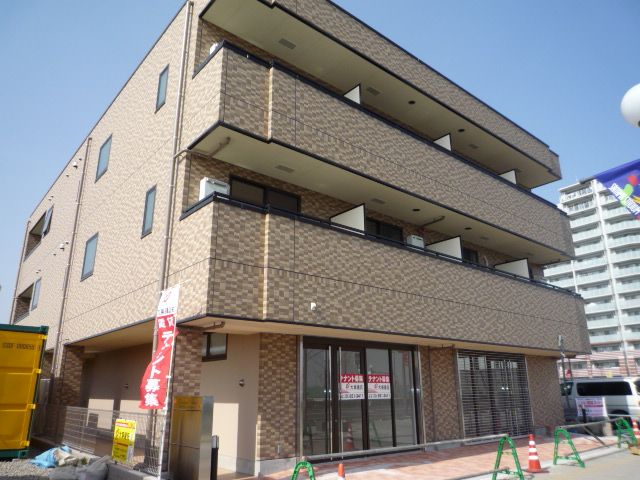 ダイヤモンド サルーンの外観画像