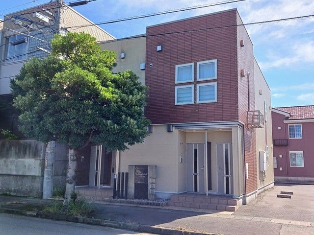 ドゥ・ドミール Eの外観画像