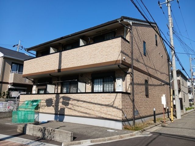 エンブレイスの外観画像