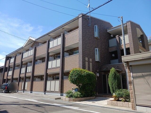 サル ドゥ セジュールの外観画像