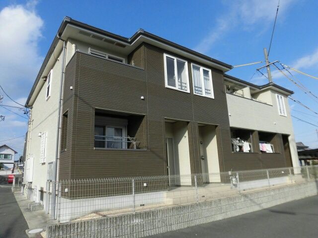 Y'sフィールド Aの外観画像
