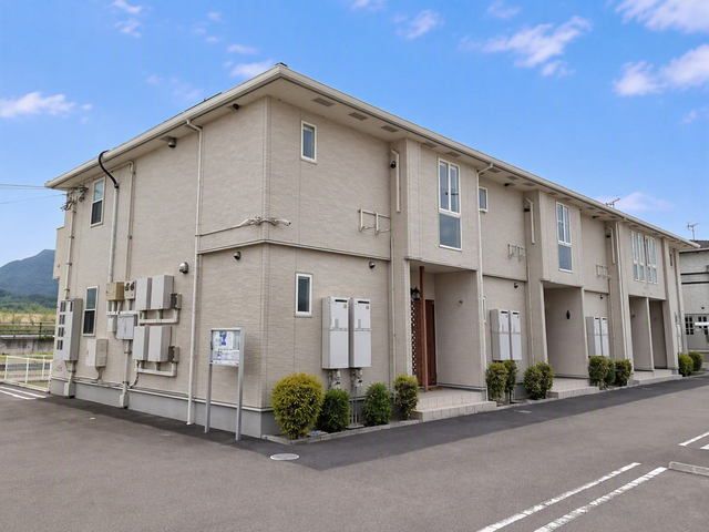 アルテスタの外観画像