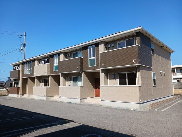 セレブリティ Cの外観画像