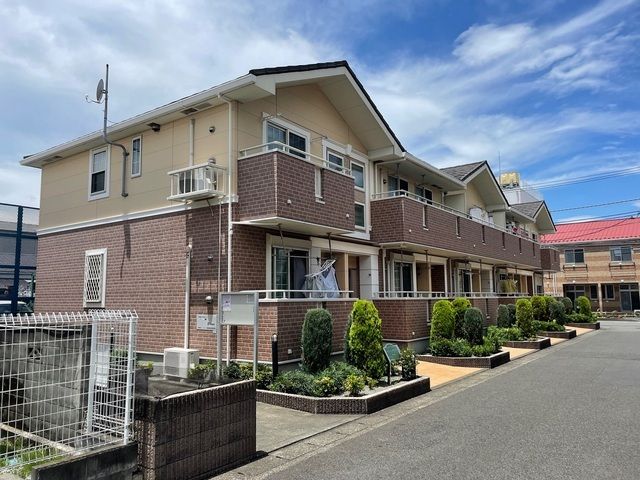 ウィスタリアの外観画像