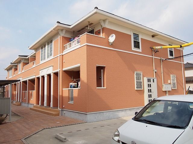 フローレンス セレナの外観画像