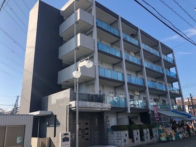 トラディシオン トゥールの外観画像