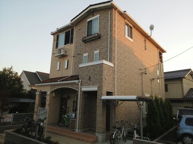 ヒルズ岳見の外観画像