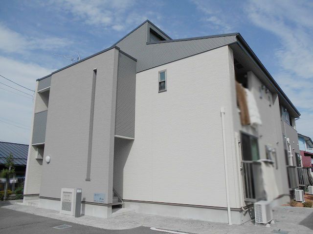ルーインズ横内の外観画像