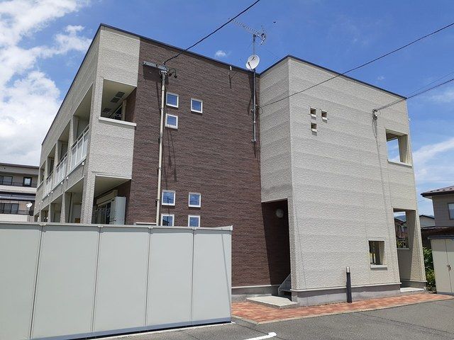 フラワーヒルズⅢの外観画像