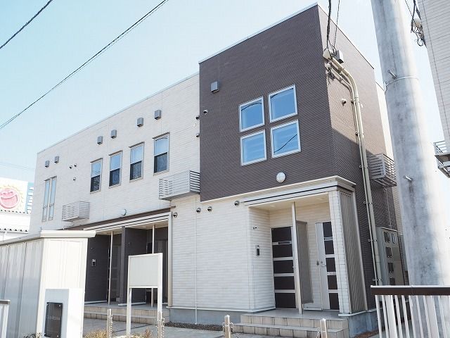 カーサ レジーナⅠの外観画像
